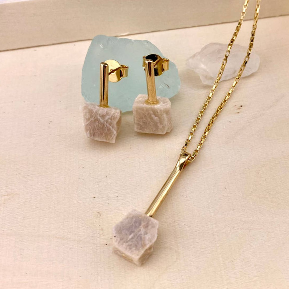 Natural Raw Beige Amazonite 18k Gold Plated Earring and Necklace Set - Picture 5 of 10
